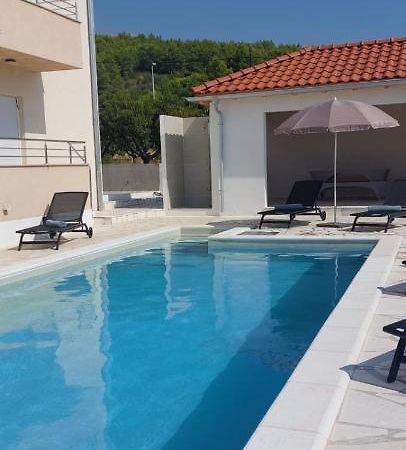 Villa Ana Perfect For Families With Kids And Groups,House With Heated Pool Подстрана Екстер'єр фото