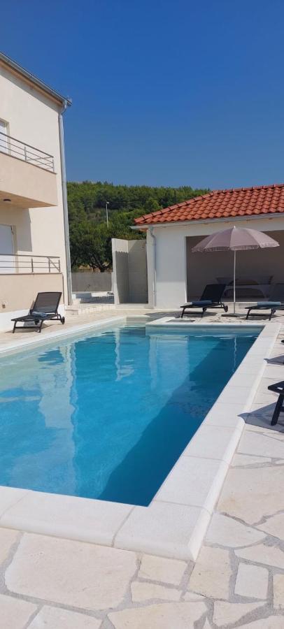 Villa Ana Perfect For Families With Kids And Groups,House With Heated Pool Подстрана Екстер'єр фото