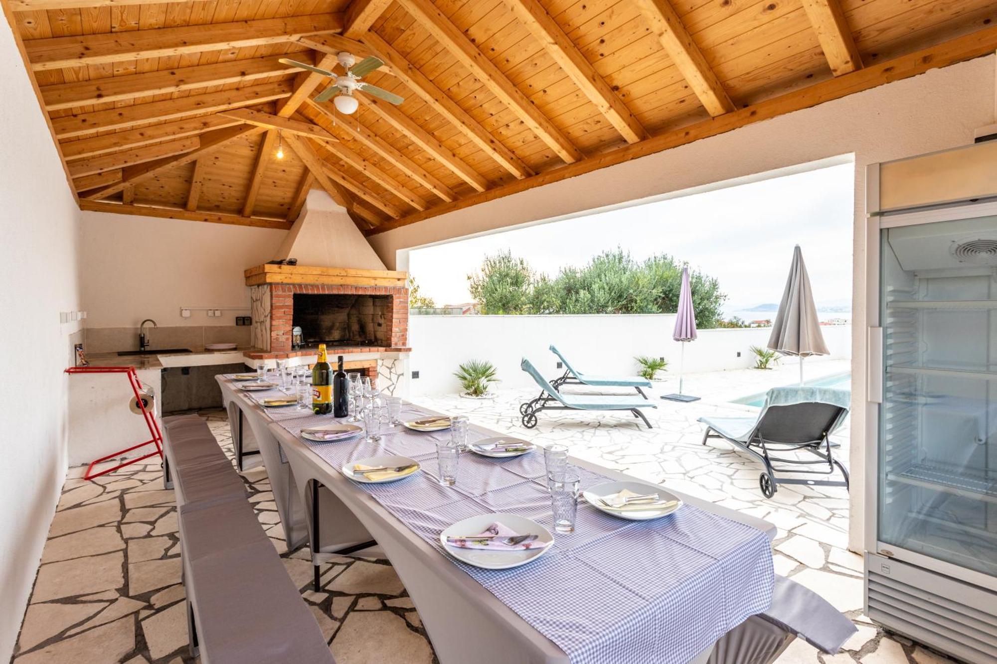 Villa Ana Perfect For Families With Kids And Groups,House With Heated Pool Подстрана Екстер'єр фото